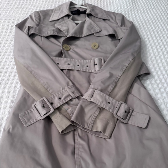 BCBG Ruffled Trench Rare find! - Picture 7 of 9